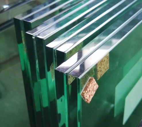 O vidro laminado claro dos bens 6,38 cobre para piscinas/portas do balcão